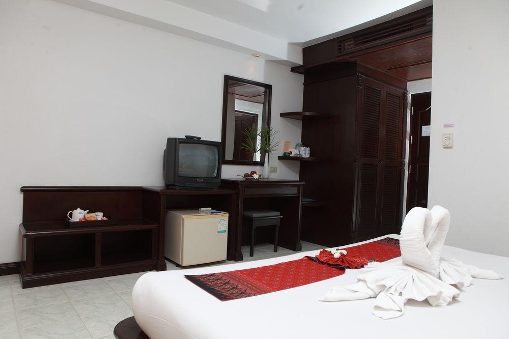Samui First House Hotel Praia Chaweng Exterior foto